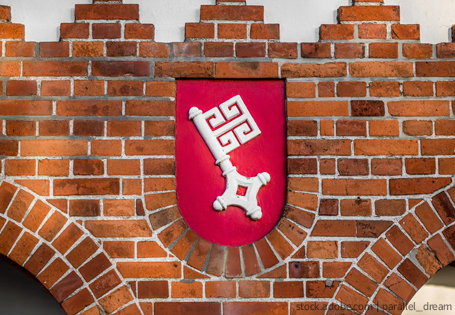 Beitragsbild_Bremen_Mauer Religionsunterricht Bremen Wappen